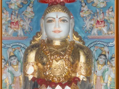 Statue of Rishabhanatha Bhagwan in meditation